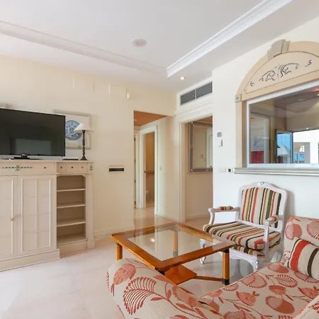 Guadalpin Residences Apartment *