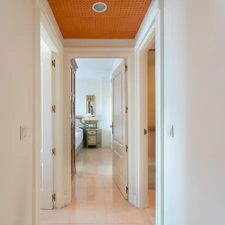 Apartment Guadalpin Residences