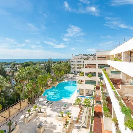Apartment Guadalpin Residences *
