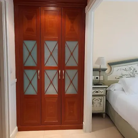 Guadalpin Residences Apartment