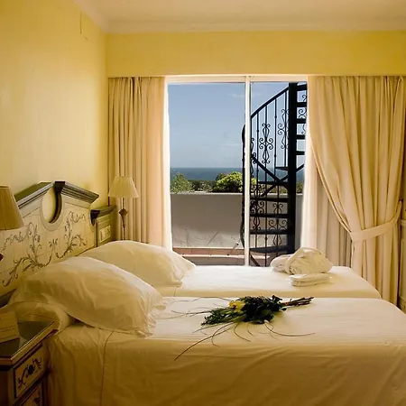 Guadalpin Residences *