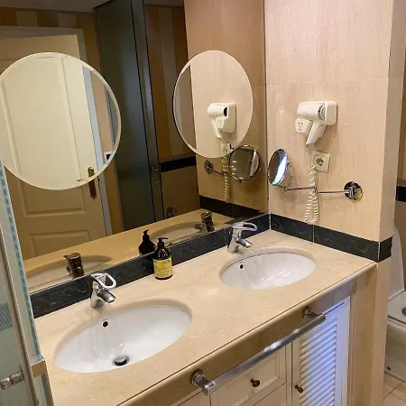 Guadalpin Residences Apartment *
