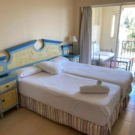 Guadalpin Residences *