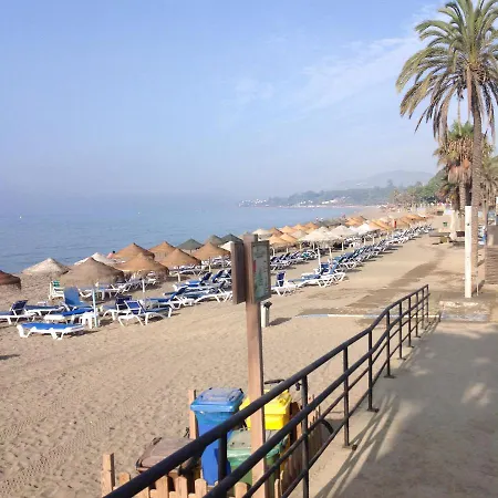 Guadalpin Residences Apartmán *